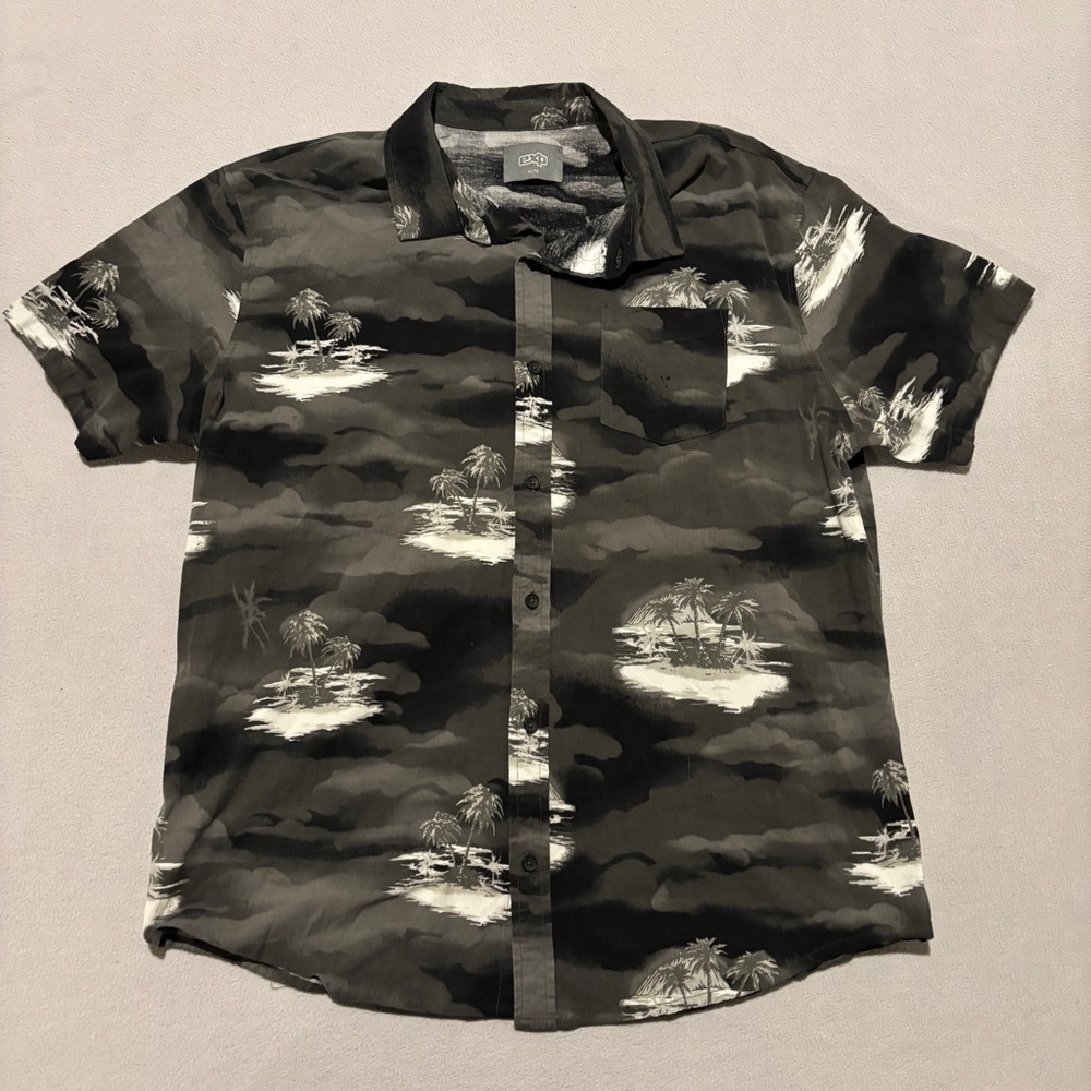 Hawaiian Button Ups Shirts Size XL Gray Short Sleeves Lightweight Beach Summer